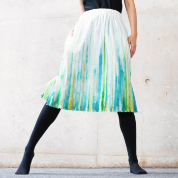 FOLDING SKIRT: WHITE STRIPES